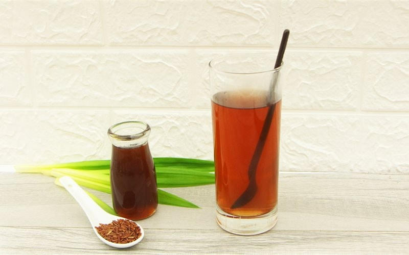 Cách làm nước đậu đen và gạo lứt thơm ngon, giảm cân