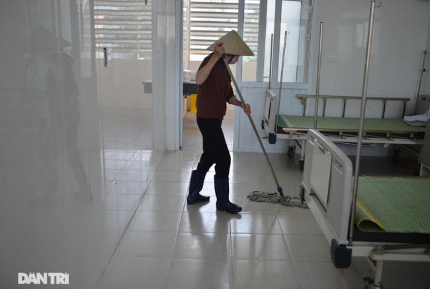 Cận cảnh bệnh viện dã chiến đầu tiên đón bệnh nhân điều trị Covid-19 ở Hải Dương