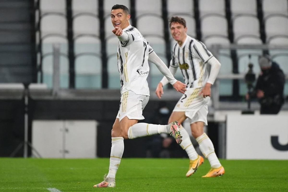 Cristiano Ronaldo tỏa sáng, Juventus thắng thuyết phục AS Roma