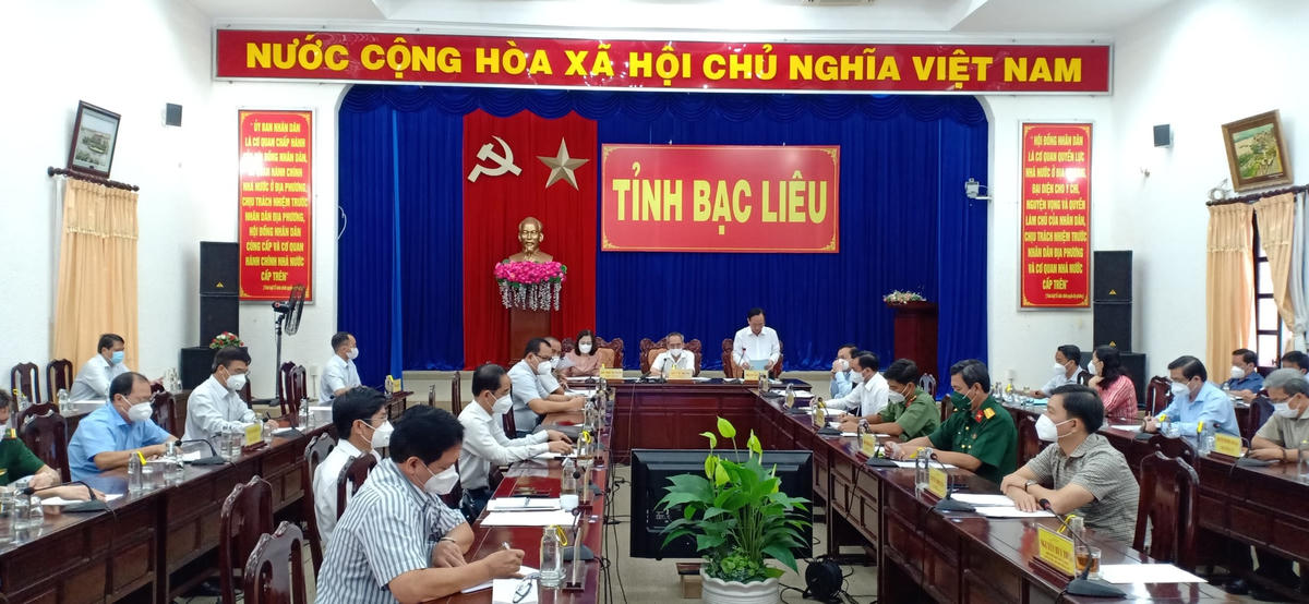 Quang cảnh buổi họp của Ban chỉ đạo phòng chống dịch tỉnh Bạc Liêu.