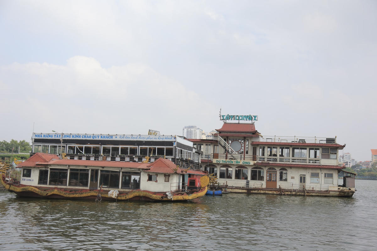  Những du thuyền lớn xuống cấp theo thời gian. Ảnh: L.A.