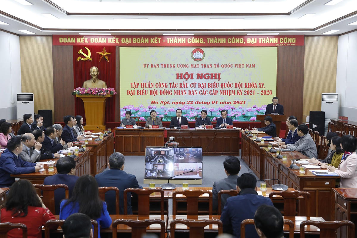 Hội nghị trực tuyến tập huấn công tác bầu cử đại biểu Quốc hội khóa XV và HĐND các cấp nhiệm kỳ 2021-2026. Ảnh: Quang Vinh.