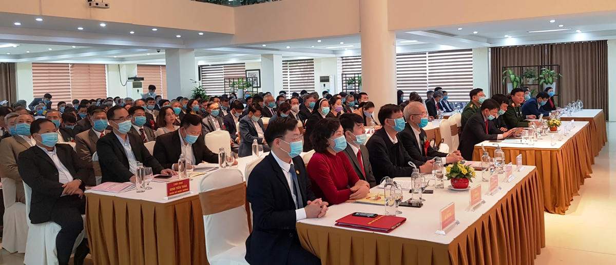 Toàn cảnh hội nghị.