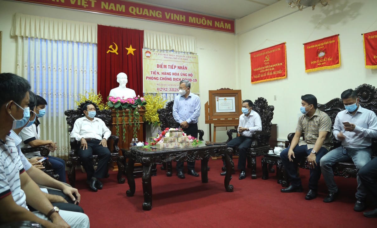 Ông Nguyễn Trung Nhân Chủ tịch Ủy ban MTTQ Việt Nam TP Cần Thơ đáp từ tấm lòng của Mạnh thường quân, đơn vị ủng hộ.