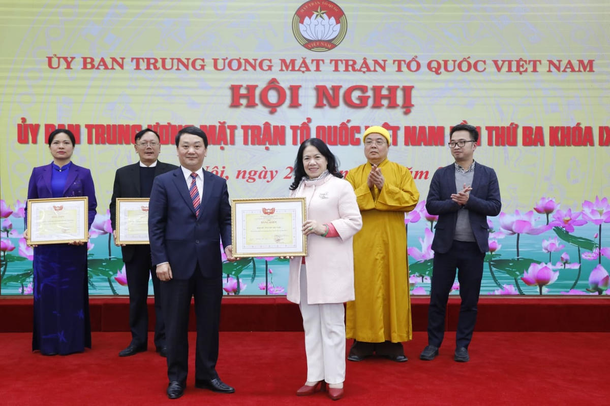 Khơi dậy ý chí, khát vọng, đưa đất nước vượt qua mọi khó khăn, thử thách 