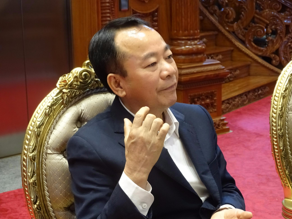 Đại gia Ngô Văn Phát.