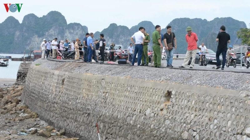 Các cơ quan chức năng tiến hành điều tra vụ việc vào sáng 11/7.