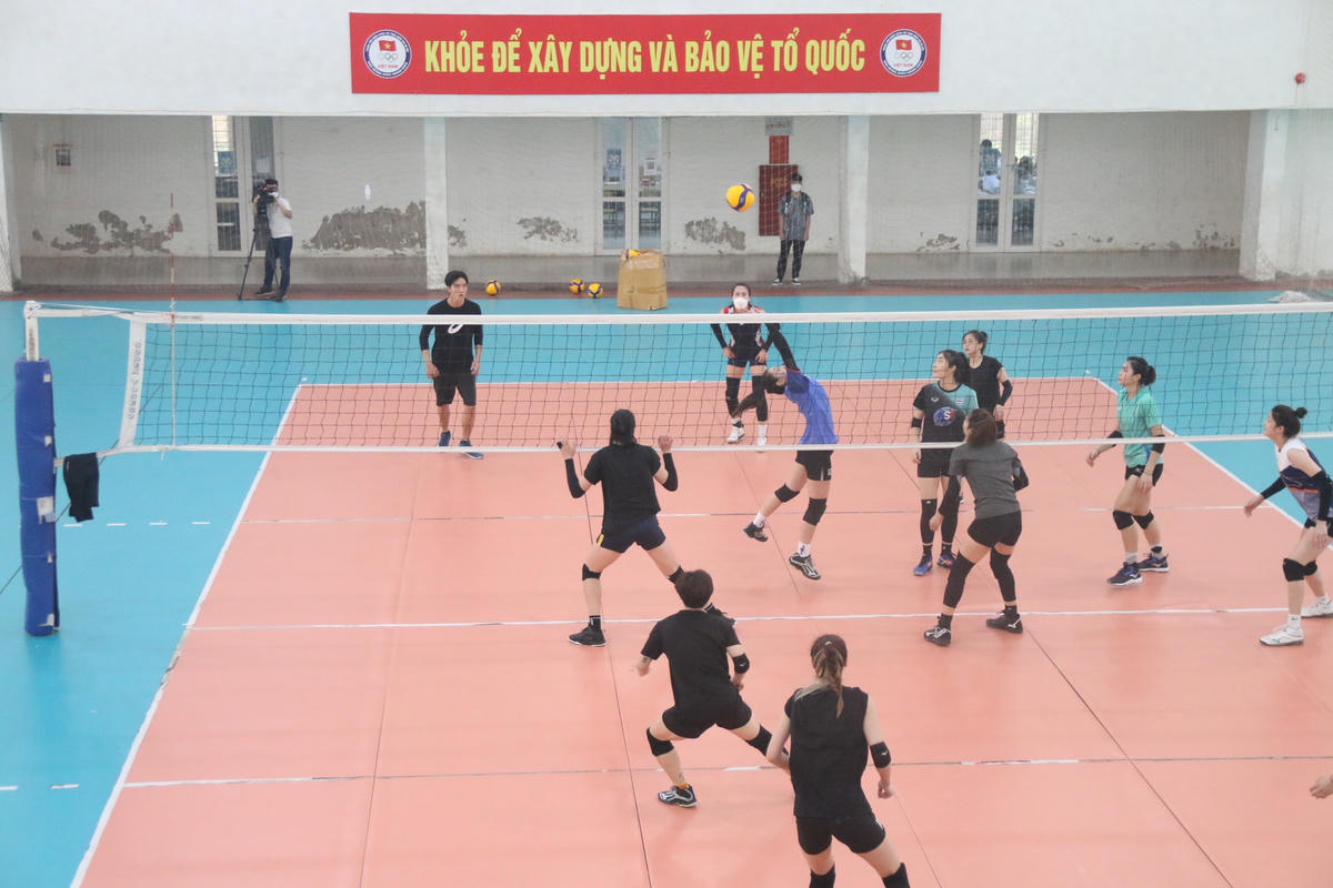Một ngày luyện tập của tuyển bóng chuyền trước thềm SEA Games 31