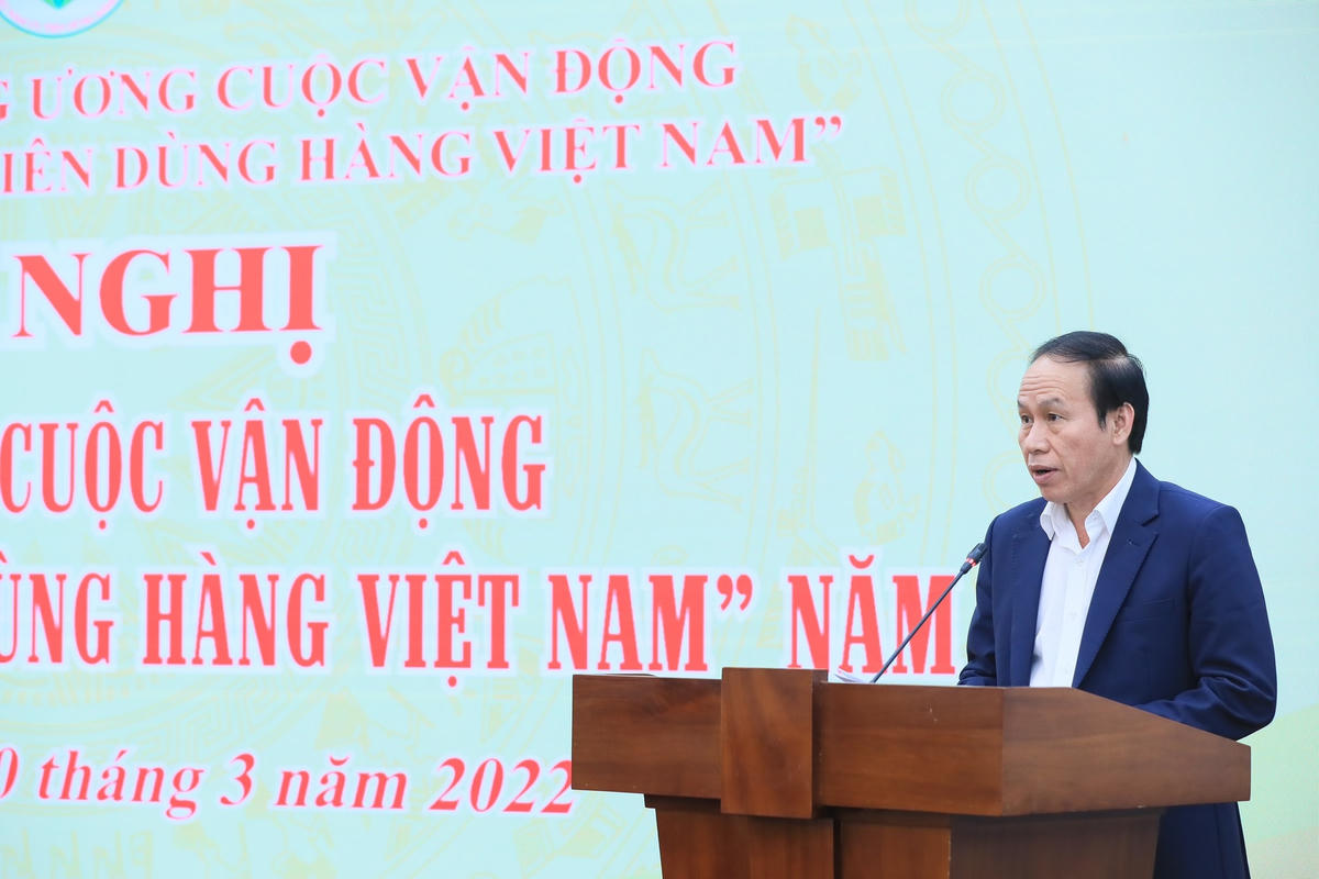 Phó Chủ tịch - Tổng Thư ký Lê Tiến Châu phát biểu khai mạc Hội nghị.