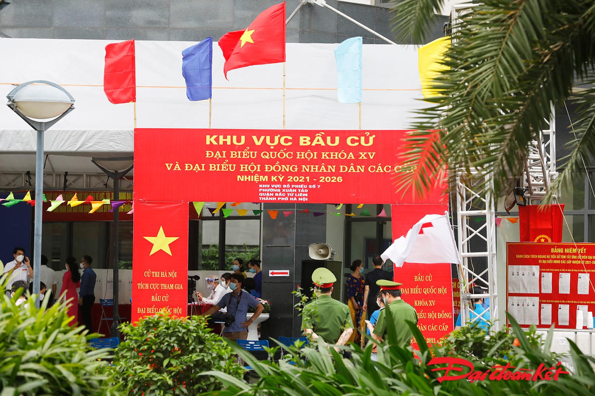 Quang cảnh khu vực bỏ phiếu số 7, tổ dân phố số 10,11 phường Xuân Tảo, quận Bắc Từ Liêm, Hà Nội.