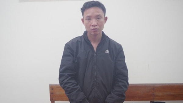 Thành bị Công an bắt giữ. Ảnh: Báo Hà Tĩnh.