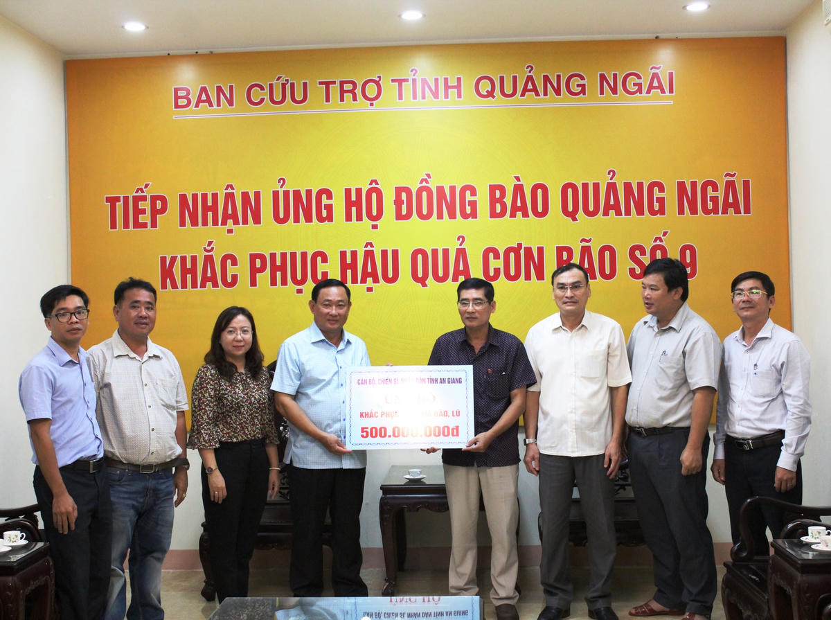 Mặt trận tỉnh Quảng Ngãi tiếp nhận hỗ trợ 500 triệu đồng của tỉnh An Giang.