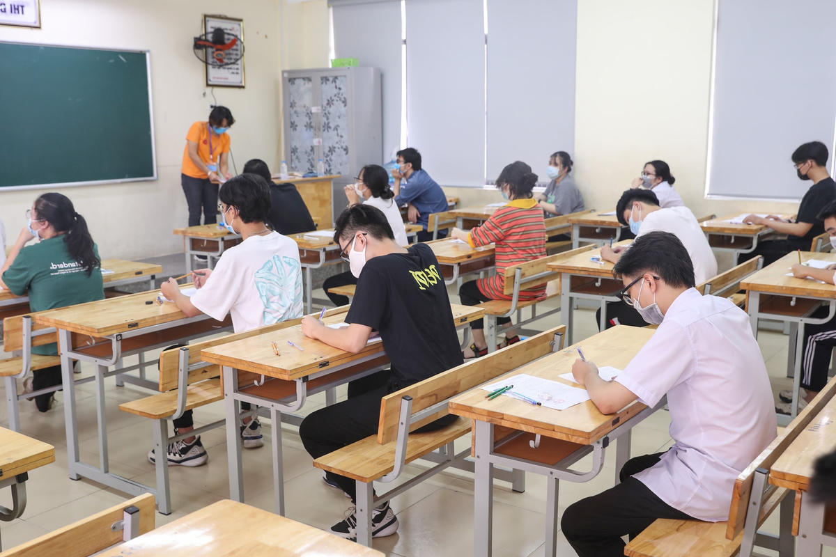 Thí sinh dự thi tốt nghiệp THPT năm 2021.               Ảnh: Quang Vinh