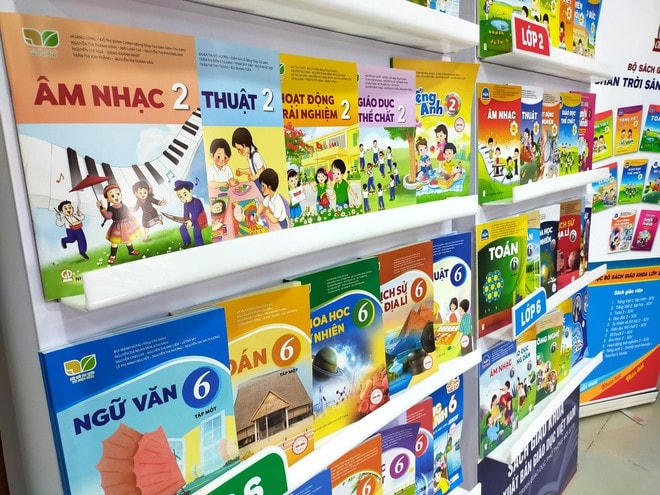 Ngày 5/4 là hạn chót để các Sở GDĐT công bố danh mục SGK lớp 2, lớp 6.