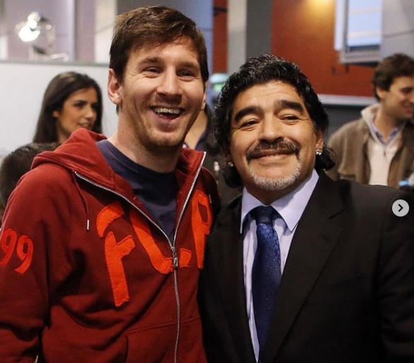 Messi thể hiện sự tôn vinh Maradona trên Instagram.  