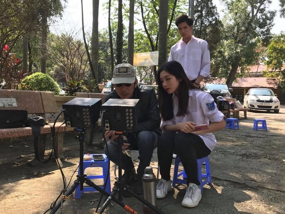 Đạo diễn Trịnh Ngọc Anh tại phim trường.