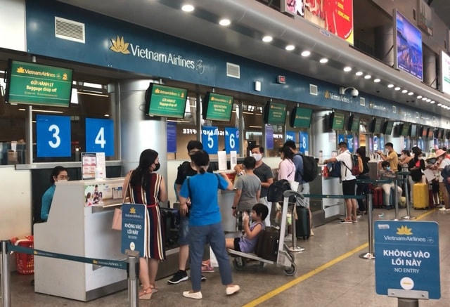 "Cầm nhầm" đồng hồ hàng hiệu ở Đà Nẵng, khách nữ bị "tóm" khi tới TP HCM (ảnh minh họa: Khánh Hiền).