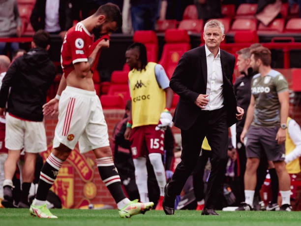 HLV Solskjaer mang đến thất vọng sau thất bại trước Aston Villa.