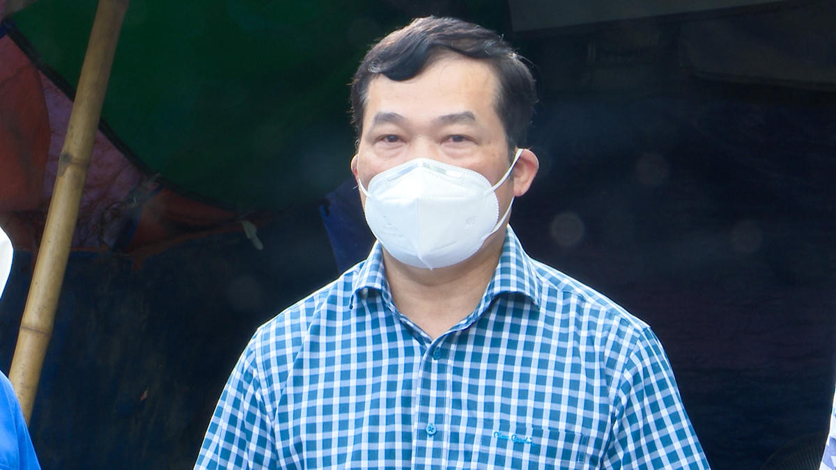 Bí thư Huyện ủy Thường Tín Nguyễn Tiến Minh phát biểu cảm ơn.  
