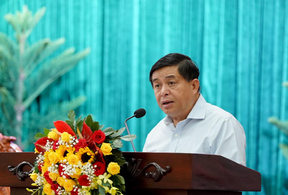 Bộ trưởng Bộ Kế hoạch và Đầu tư Nguyễn Chí Dũng phát biểu tại buổi làm việc. Ảnh: VGP/Quang Hiếu.