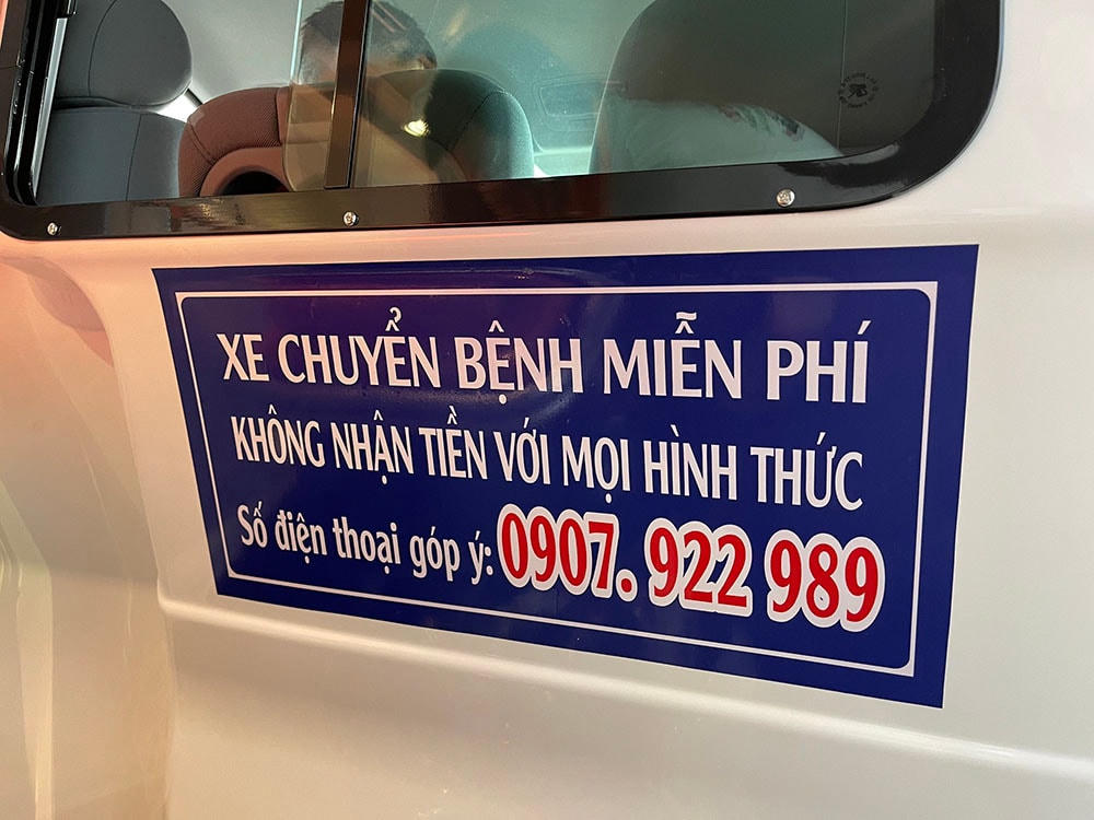 Chàng trai miền Tây vay ngân hàng mua ô tô chở bệnh nhân miễn phí