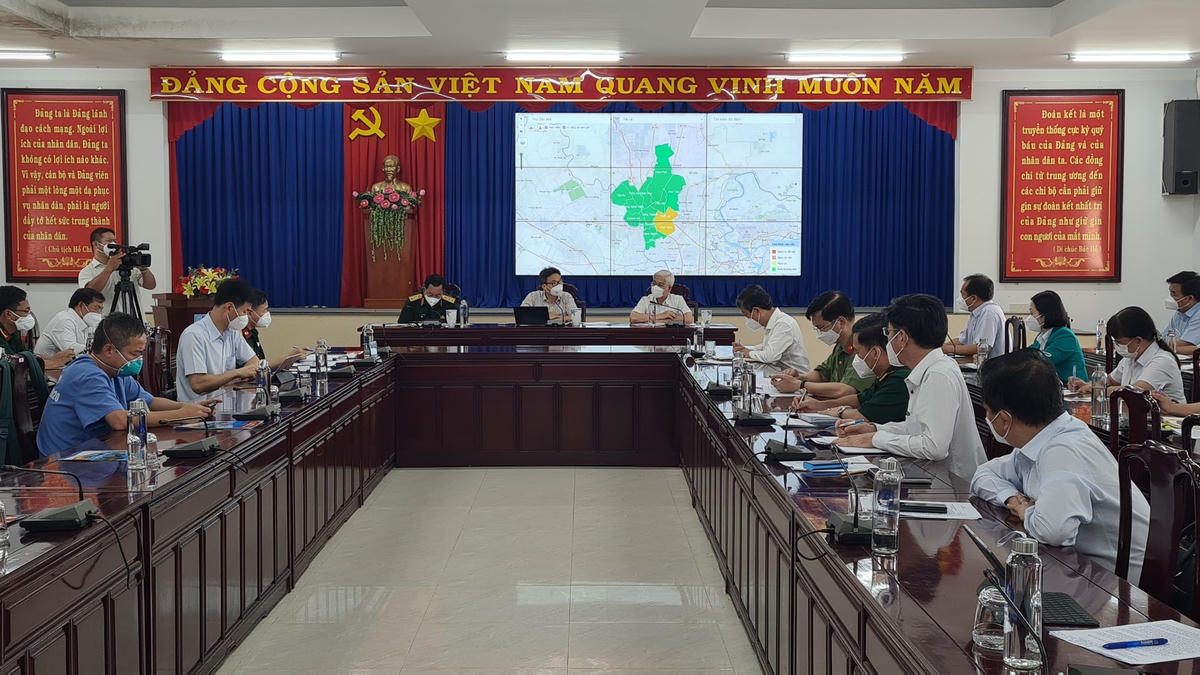 Quang cảnh cuộc họp giữa Phó Thủ tướng với lãnh đạo tỉnh Bình Dương.