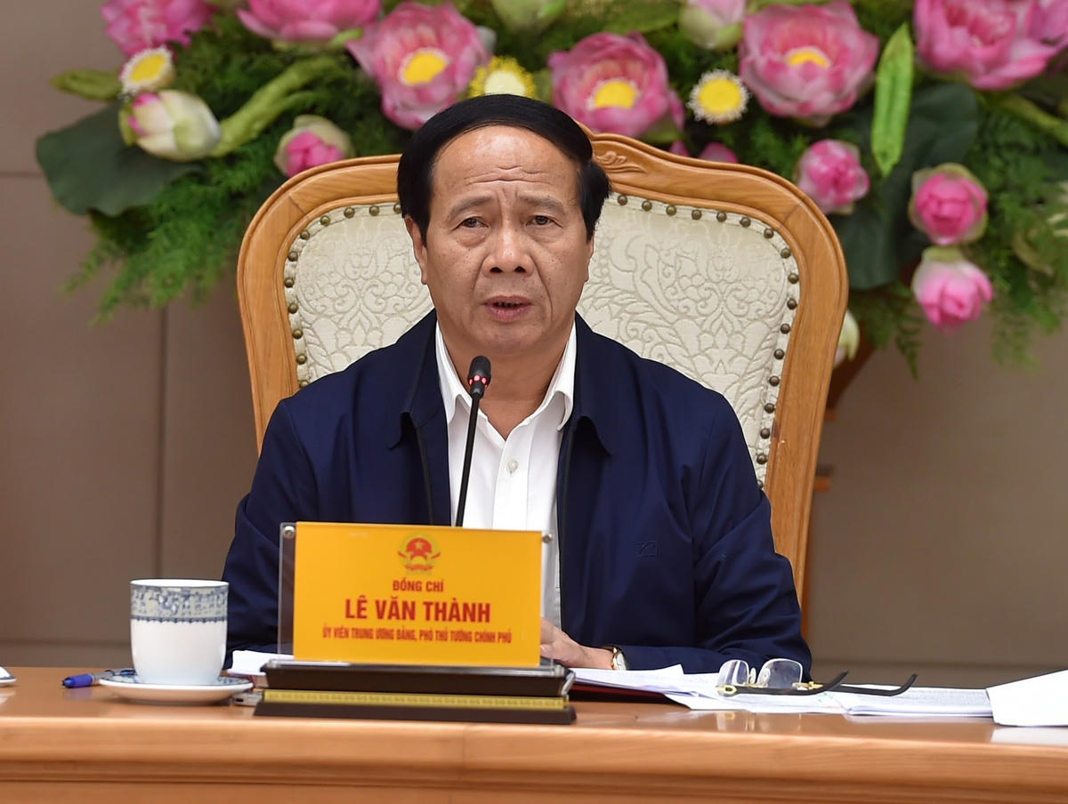 Phó Thủ tướng Lê Văn Thành chủ trì cuộc họp