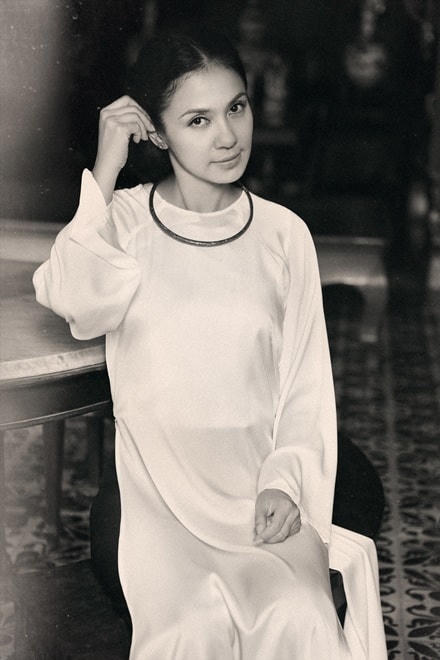 Việt Trinh là biểu tượng nhan sắc những năm 90 với đôi mắt to tròn.