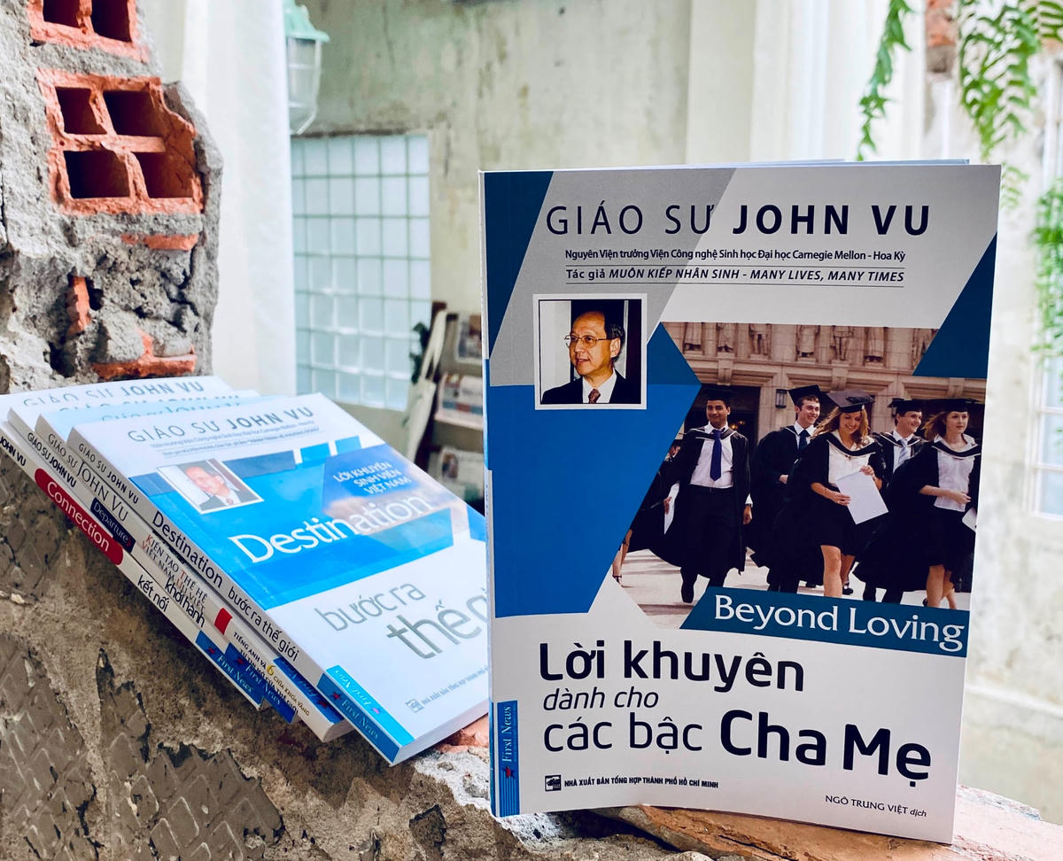 Cuốn sách “Lời khuyên dành cho các bậc cha mẹ” của Giáo sư Việt kiều John Vu.