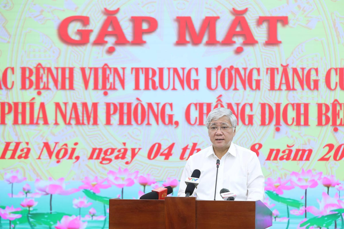 Bí thư Trung ương Đảng, Chủ tịch UBTƯ MTTQ Việt Nam Đỗ Văn Chiến phát biểu tại buổi gặp mặt. Ảnh: Quang Vinh.