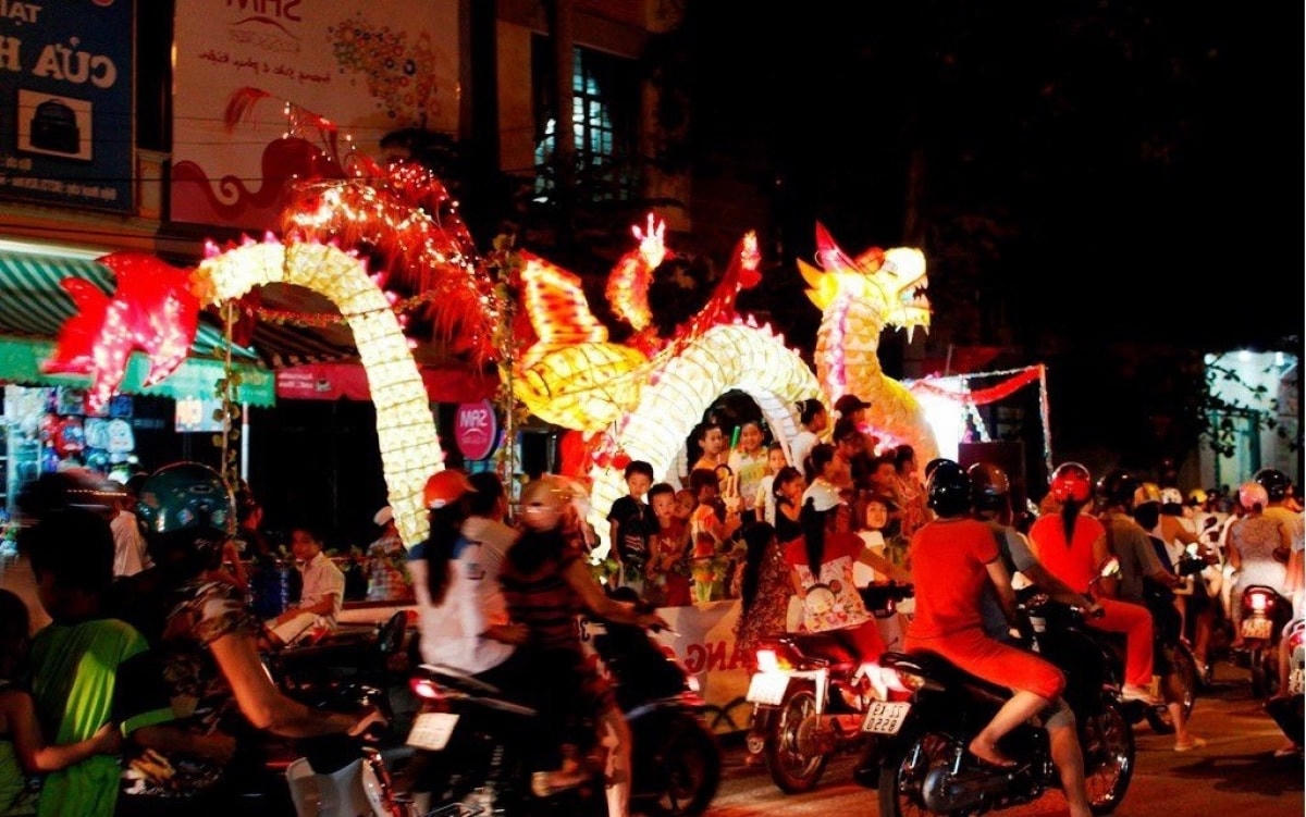 Cảm nhận sự khác biệt giữa trung thu xưa và nay qua chùm ảnh đầy ý nghĩa