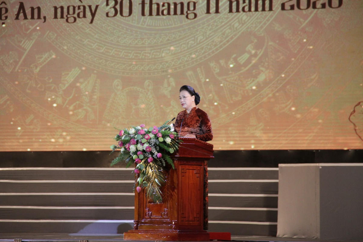 Phát biểu tại Lễ kỷ niệm Chủ tịch Quốc hội Nguyễn Thị Kim Ngân chúc mừng những thành tựu to lớn mà Nghệ An đạt được trong nhiều năm qua.