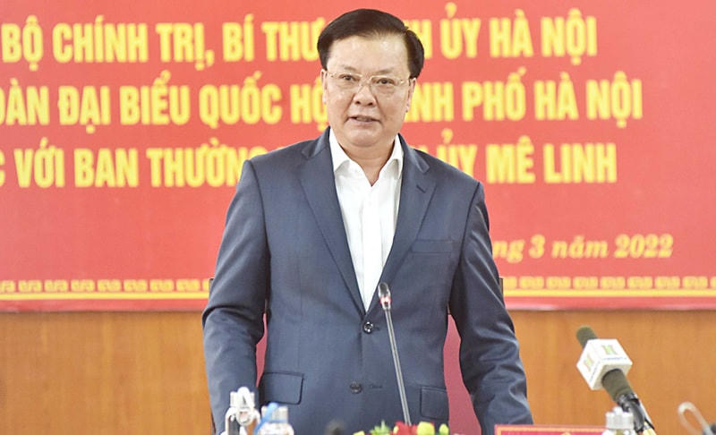 Bí thư Thành ủy Đinh Tiến Dũng phát biểu kết luận buổi làm việc.