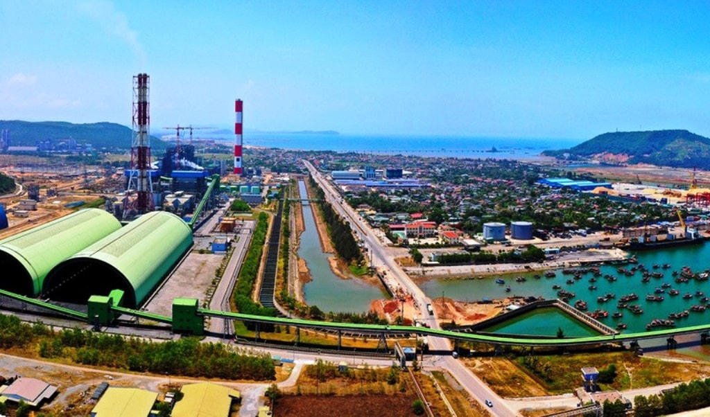 Một góc Nhà máy Lọc Hóa dầu Nghi Sơn.