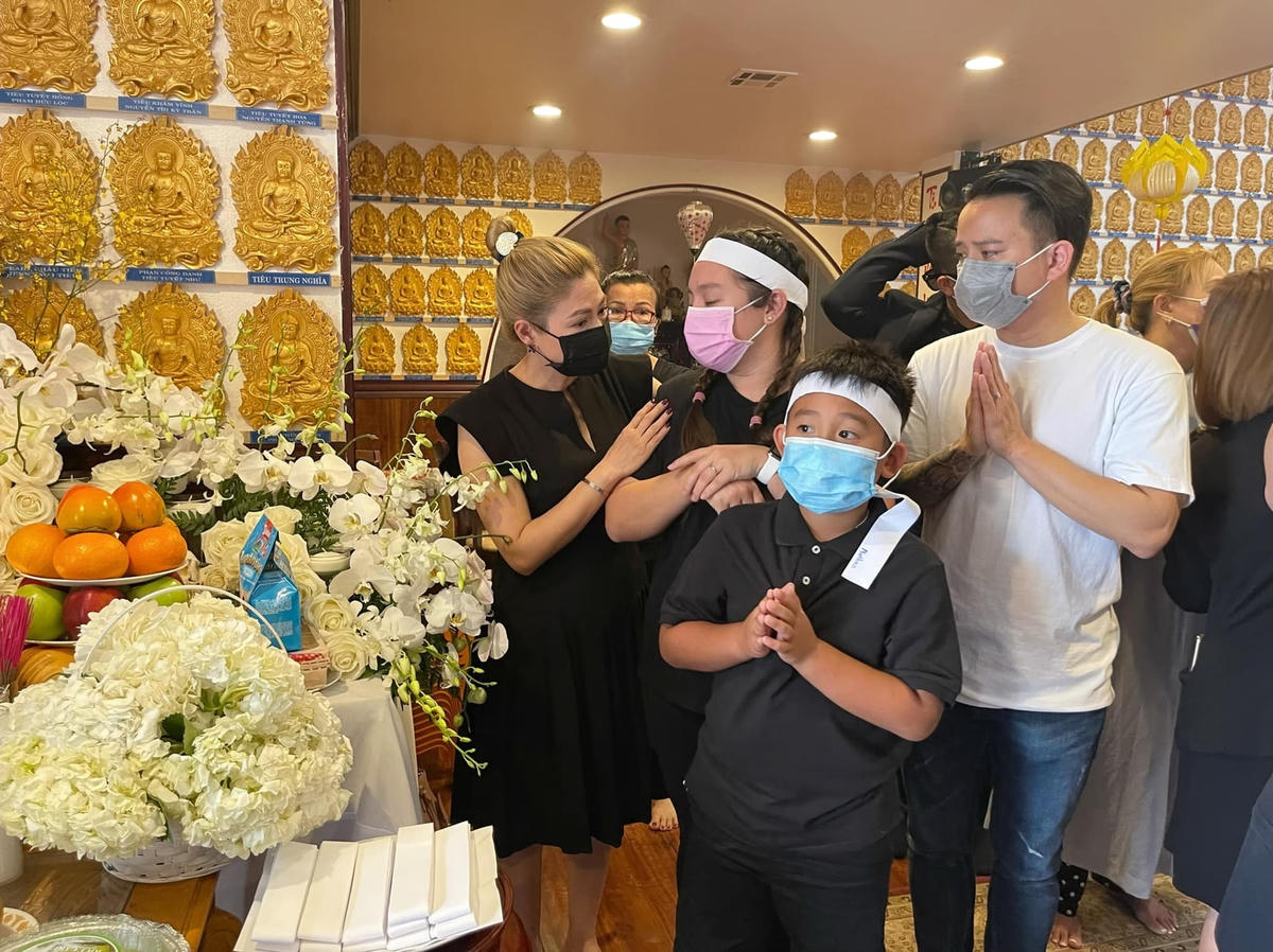 Thanh Thảo và Justin Nguyễn chia buồn cùng Wendy.