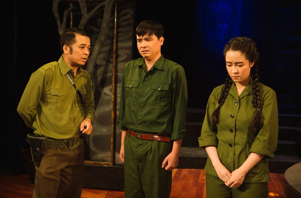 Vở Làng song sinh của Nhà hát Kịch Hà Nội giành Huy chương Vàng Liên hoan Kịch nói toàn quốc 2021.