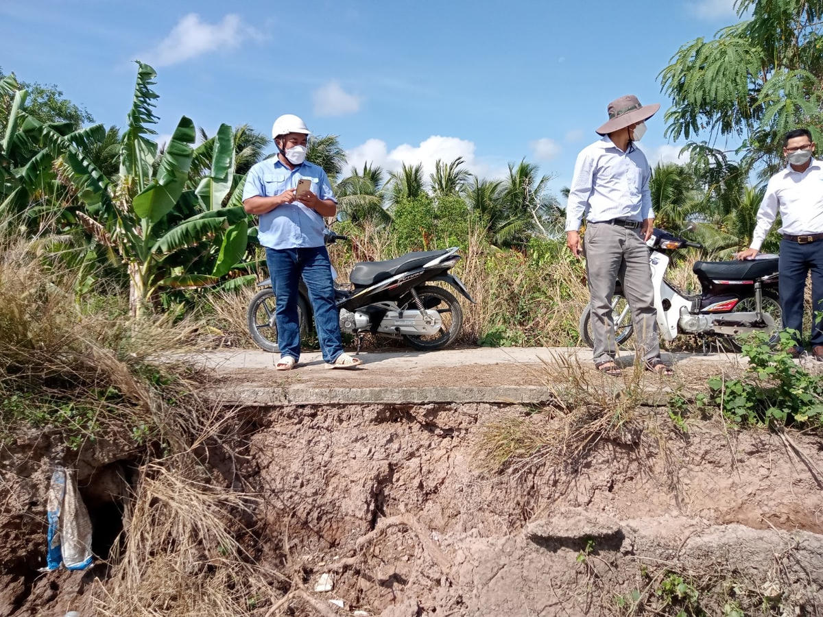 Tình hình sạt lở trên địa bàn huyện Cù Lao Dung tỉnh Sóc Trăng diễn ra ngày càng nghiêm trọng, de dọa trực tiếp đến nhiều nhà dân sinh sống khu vực này. 