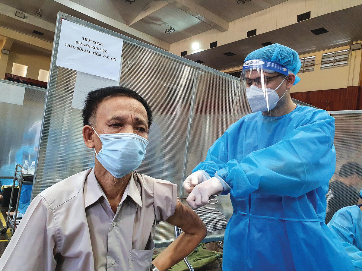 Vaccine Sinopharm được dùng để tiêm mũi 1 cho các đối tượng từ 18 tuổi trở lên, tiêm mũi 2 cho những người đã tiêm mũi 1 đủ thời gian theo quy định.