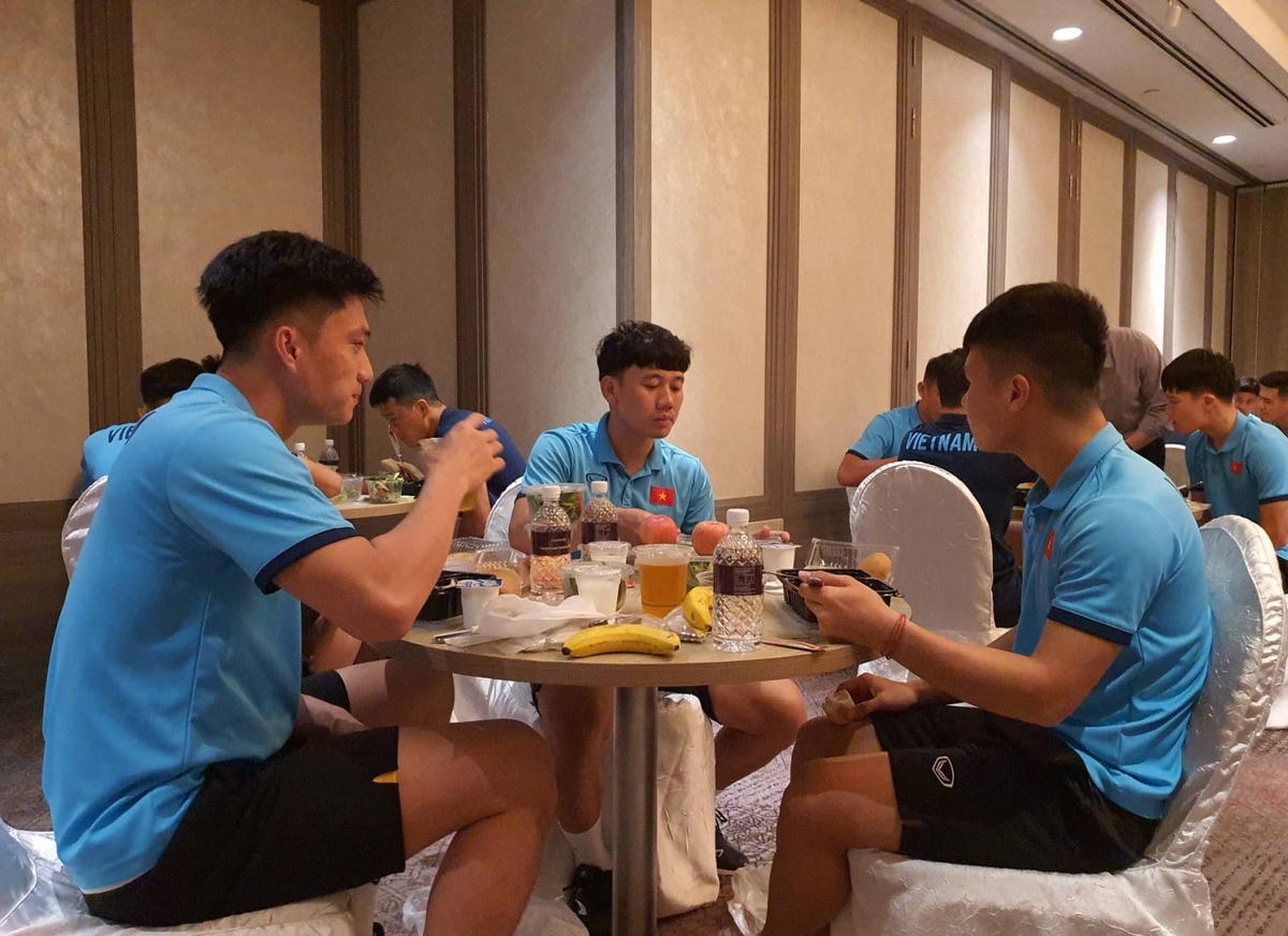 Đội tuyển Việt Nam có phòng ăn riêng. Ảnh VFF.
