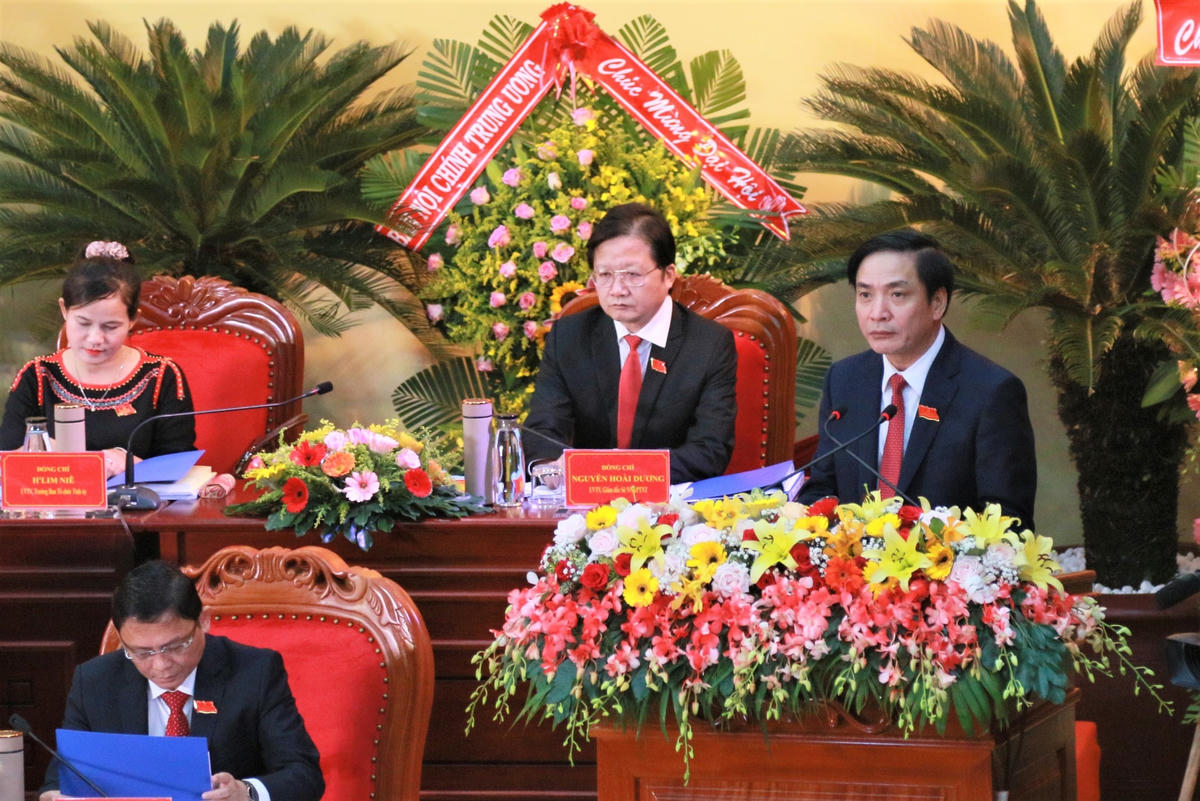 Ông Bùi Văn Cường, Uỷ viên Trung ương Đảng, Bí thư Tỉnh ủy Đắk Lắk phát biểu tại Đại hội.