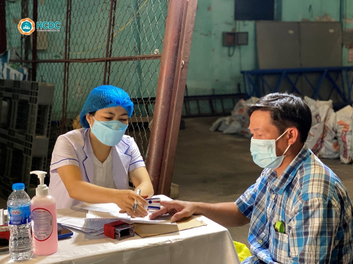 TP HCM tăng cường bảo vệ nhóm người nguy cơ cao.