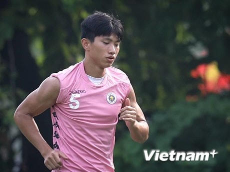 Đoàn Văn Hậu bị giãn phù dập dây chằng chéo trước, chéo sau, cơ gân kheo và sừng trước sụn chêm. (Ảnh: Hiển Nguyễn/Vietnam+).