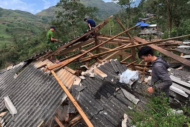 Gần 100 ngôi nhà ở Lai Châu bị sập và tốc mái do giông lốc