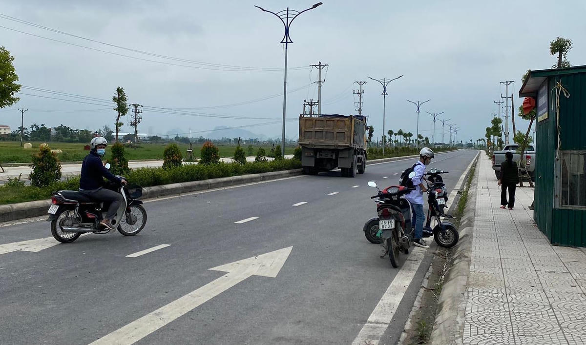 Hiện trường xảy ra vụ tai nạn. Ảnh: Trương Định.