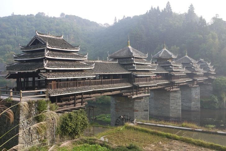 Cầu mưa gió Chengyang ở Trung Quốc.  