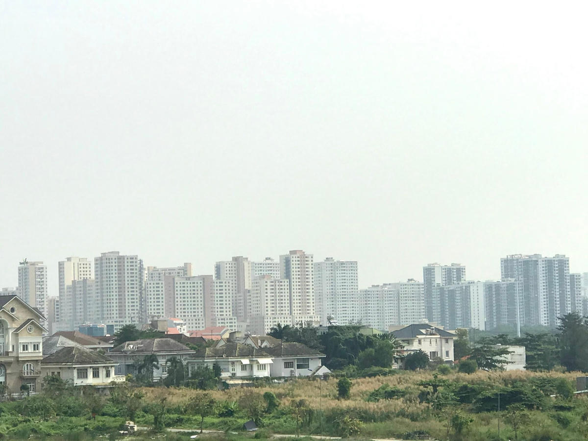 Bất động sản khu vực Nam bộ tiếp tục chứng kiến sự leo thang không ngừng về giá.