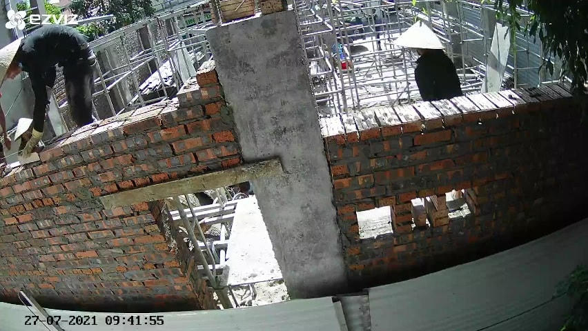 Căn nhà mới được đẩy nhanh tiến độ xây dựng.