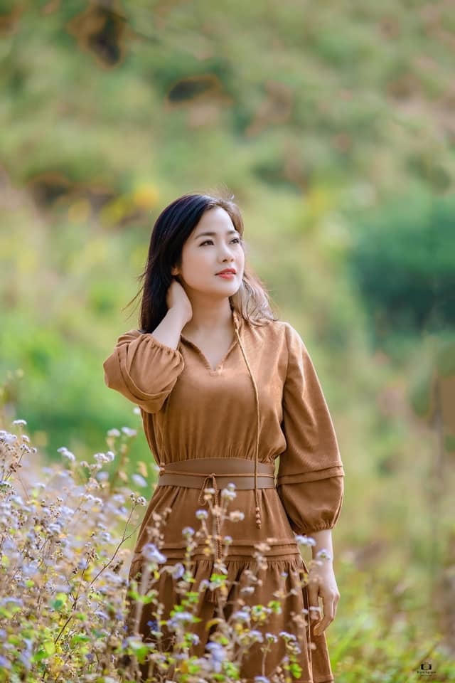 Đây được xem là lần trở lại sau thời gian dài vắng bóng trên màn ảnh của Đàm Hằng.