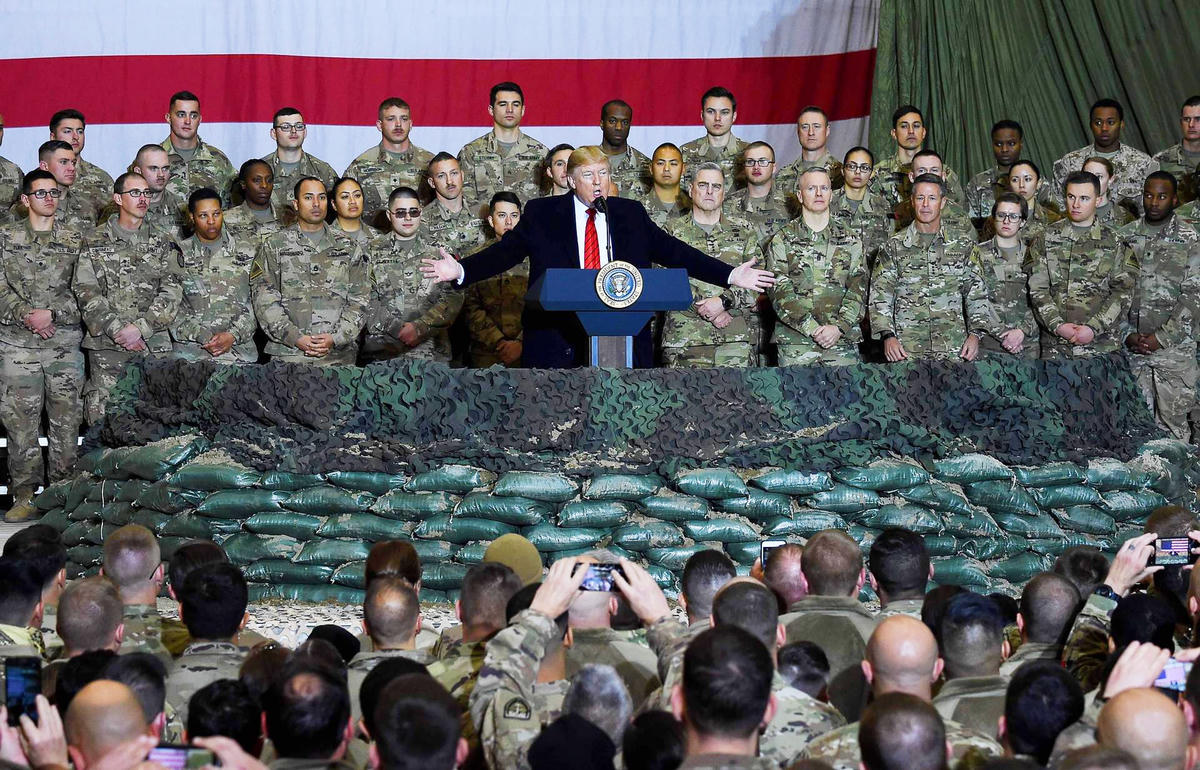 Tổng thống Mỹ Donald Trump phát biểu trước các binh sĩ Mỹ tại Afghanistan, ngày 28/11/2019. Ảnh: AFP.