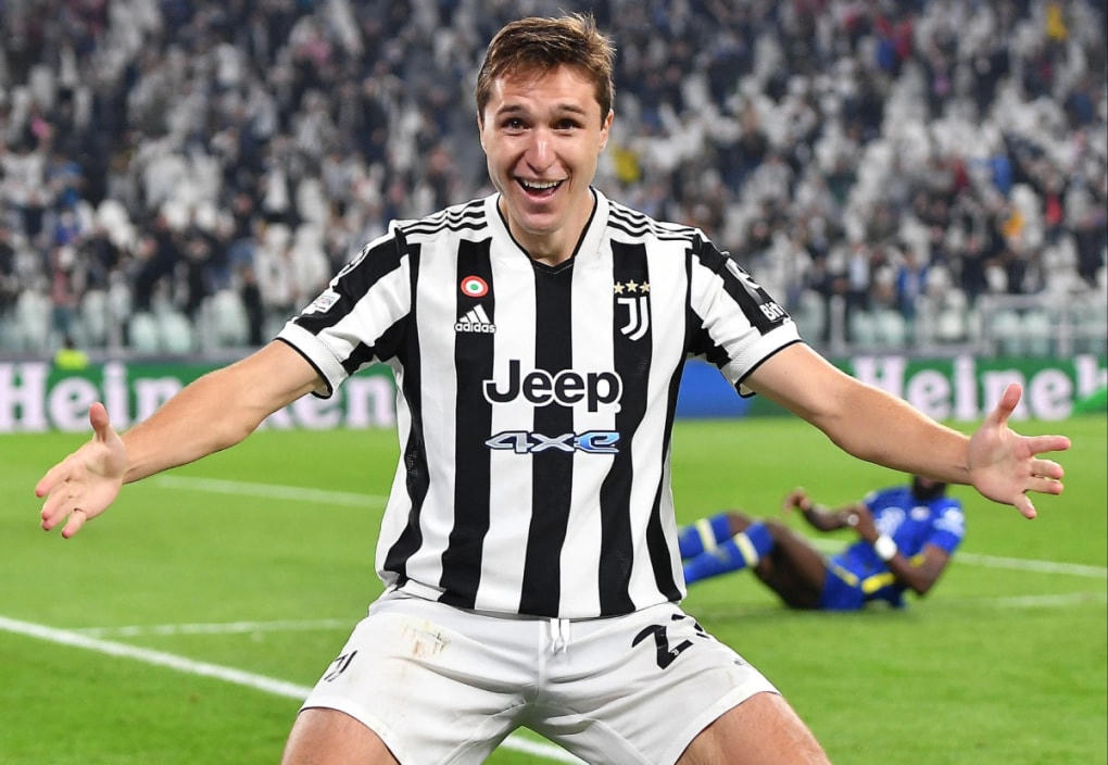 Chiesa ghi bàn giúp Juventus thắng Chelsea 1-0 ở vòng bảng Champions League mùa này. Ảnh: EPA.